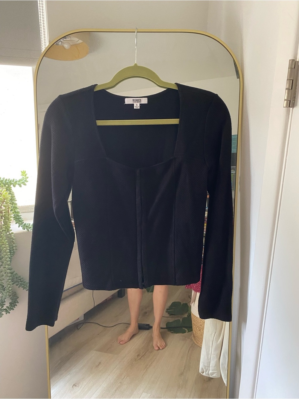 BB DAKOTA Steve Madden Black Long-Sleeve Square-Neck Top